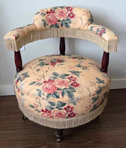 Vintage victorian round parlor - vintage,